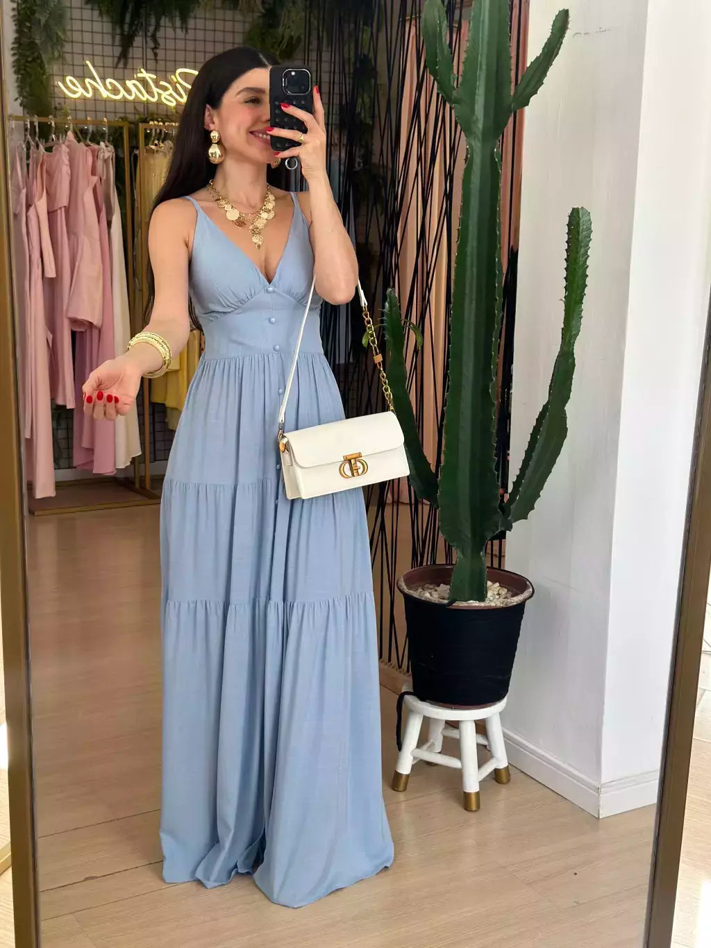 Vestido Longo com Botões Frontais