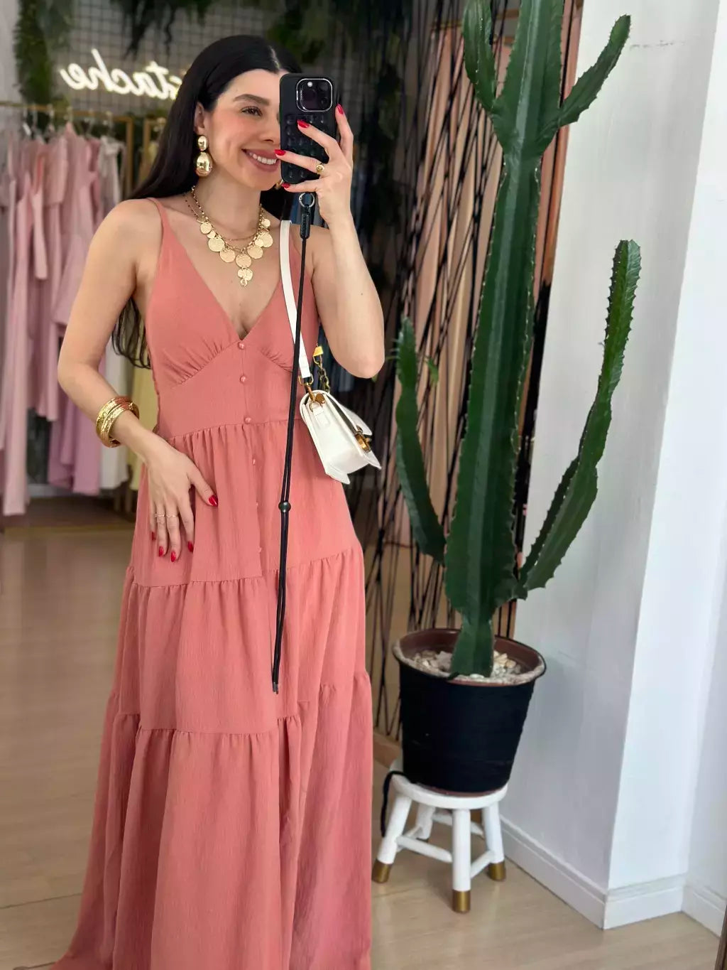 Vestido Longo com Botões Frontais