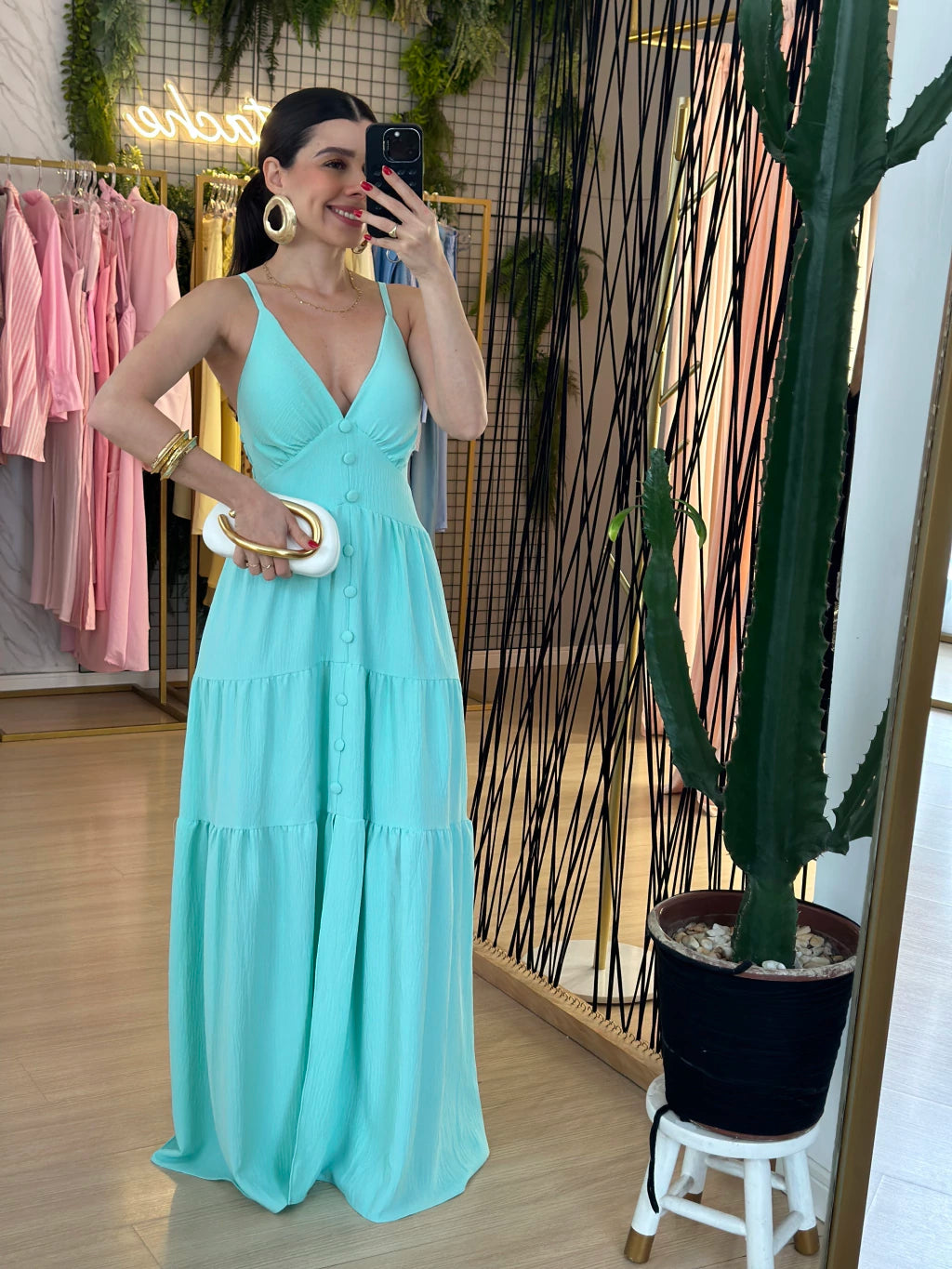 Vestido Longo com Botões Frontais