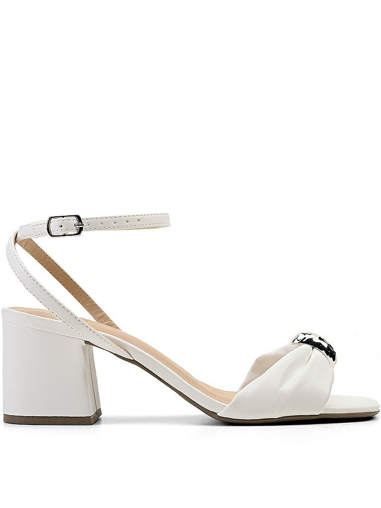 Sandália Off White Bia Salto Bloco Grosso